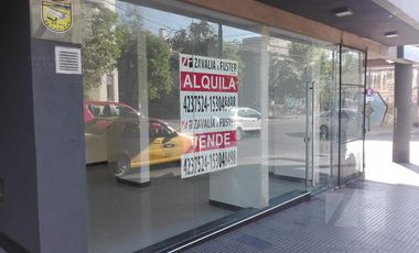 Vendo Local. Montevideo esq Corro, zona Tribunales 1