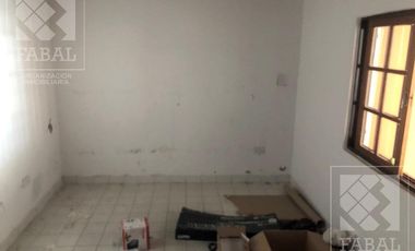 Local venta sobre Ruta 22, barrio Belgrano, con 330 m2 cubiertos y terreno de 10 x 33