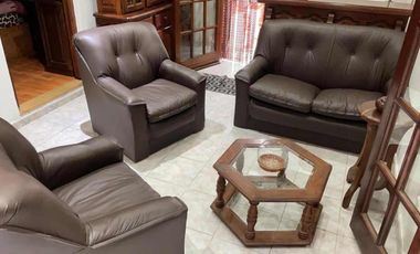 Casa en venta - 2 Dormitorios 2 Baños - 304Mts2 - Berisso