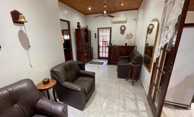 Casa en venta - 2 Dormitorios 2 Baños - 304Mts2 - Berisso