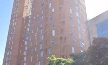 VENTA Cochera doble en complejo Torres H. Av Pueyrredón 724