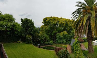 Casa espectactular en Punta Chica!