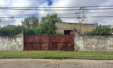 Depósito con salida a 2 calles en Luis Guillón, Esteban Echeverría