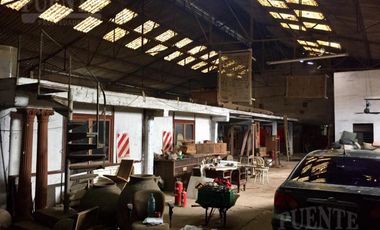 Depósito con salida a 2 calles en Luis Guillón, Esteban Echeverría