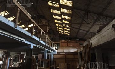 Depósito con salida a 2 calles en Luis Guillón, Esteban Echeverría