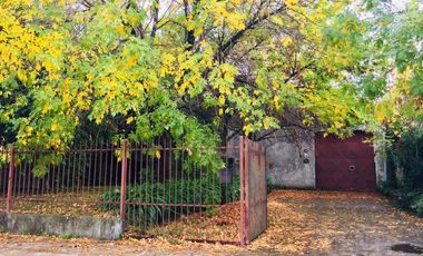 Depósito con salida a 2 calles en Luis Guillón, Esteban Echeverría