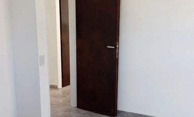 Casa en venta - 2 Dormitorios 2 Baños - 300mts2 - La Plata