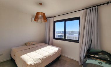 VENTA- Casa de 6 ambientes en Barrio Privado San Felipe, Canning