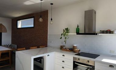 VENTA- Casa de 6 ambientes en Barrio Privado San Felipe, Canning