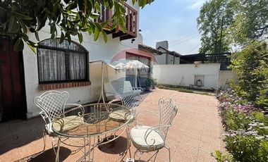 Amplia casa sector Alianza Francesa, Vitacura