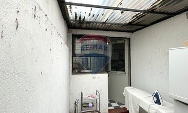 Amplia casa sector Alianza Francesa, Vitacura