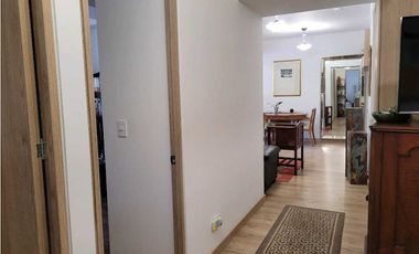 Venta de Apartamento con Gran Terraza en el Retiro Unidad Cerrada