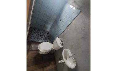 VENDO CABAÑA CASI TERMINADA EN COORDILLERA