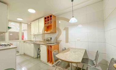 Departamento Providencia, excelente ubicación.