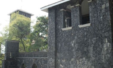Terreno con uso de posible hotel - Venta