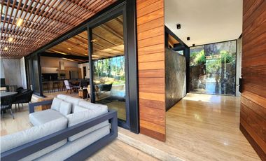 Casa en Venta en Avándaro Valle de Bravo