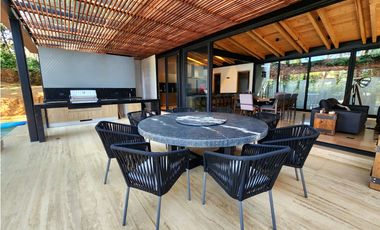 Casa en Venta en Avándaro Valle de Bravo
