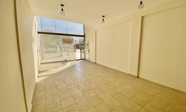 LOCAL SOBRE AV. DUARTE QUIROS - 70m2 VENTA