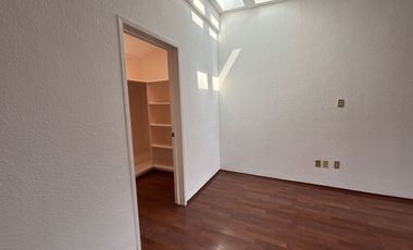 CASA EN VENTA EN HÉROES DE LA REVOLUCIÓN HUIZACHAL