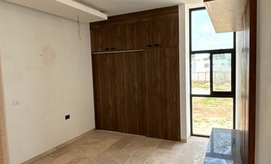 Casa en venta con paneles solares y amenidades en Cholul