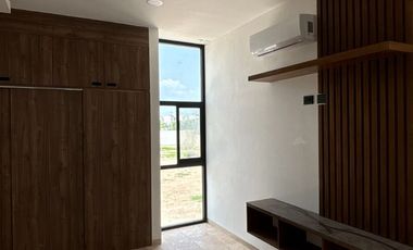 Casa en venta con paneles solares y amenidades en Cholul