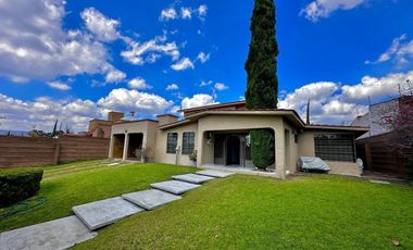Venta Casas 1 Piso (1,000m2) | Villas del Meson | Qro76 | $8.8mdp