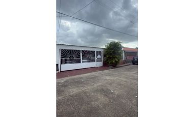 COD030 Casa PH Colonia Las Lomas Villa Lucre