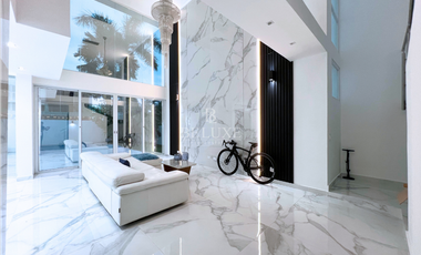 VENTA CASA DE ESQUINA CON PISCINA EN COSTA SUR, COSTA ESMERALDA (8)