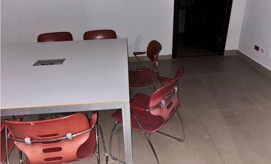 LOCAL / MARBELLA / PLAZA NODO 54 / 460M2 / CON OFICINA / AMOBLADO
