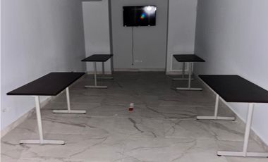 LOCAL / MARBELLA / PLAZA NODO 54 / 460M2 / CON OFICINA / AMOBLADO