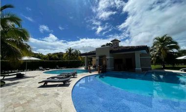 Venta de apartamento en Buenaventura - Rio Hato.