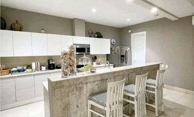 Se vende apartamento de playa en Buenaventura - Rio Hato.