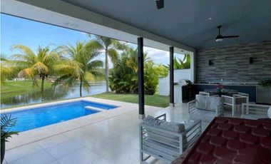 Se vende apartamento de playa en Buenaventura - Rio Hato.