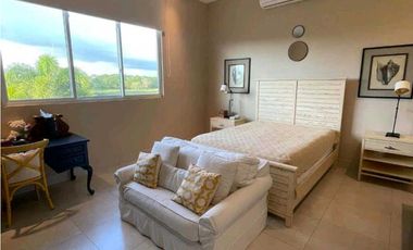 Se vende apartamento de playa en Buenaventura - Rio Hato.