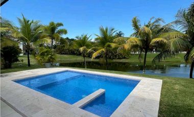 Se vende apartamento de playa en Buenaventura - Rio Hato.