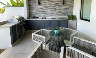 Se vende apartamento de playa en Buenaventura - Rio Hato.