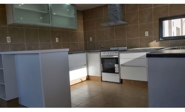 CASA · VENTA BARRIO PRIVADO· OLIVOS DE PALMA · 3  DORMITORIOS