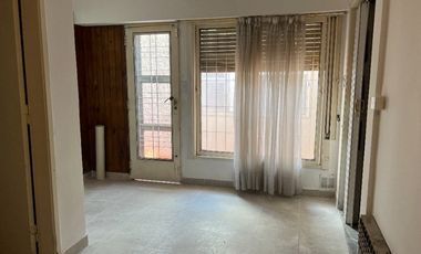 Casa PH en venta en Wilde