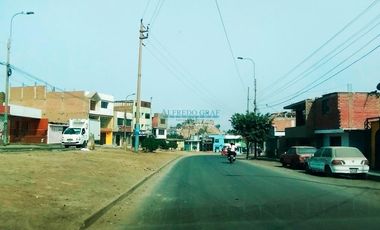 Terrenos Comerciales Venta AV. Principal B - VENTANILLA