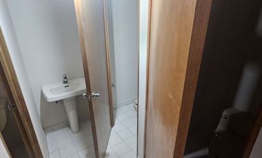 Oficina de 120m2 por Av de Las fuente en Lomas de Tecamachalco