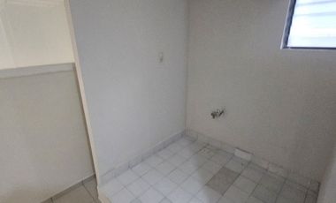 Oficina de 120m2 por Av de Las fuente en Lomas de Tecamachalco