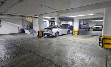 Oficina de 120m2 por Av de Las fuente en Lomas de Tecamachalco