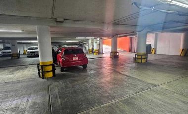 Oficina de 120m2 por Av de Las fuente en Lomas de Tecamachalco