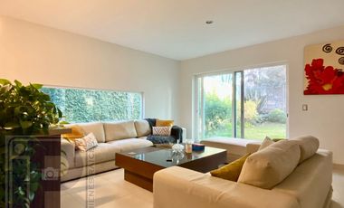 Residencia de lujo en venta en Arauca junto al Tec de Monterrey GDL
