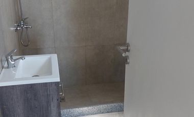 DEPARTAMENTO 3 AMBIENTES CON BALCON EN 10*