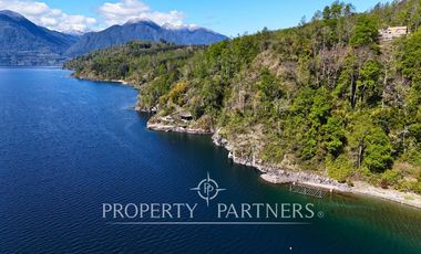 Espectacular casa con 2 ha y mas de 110 mts de orilla de Lago