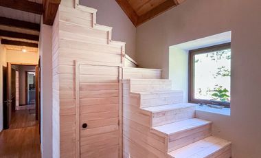 Espectacular casa con 2 ha y mas de 110 mts de orilla de Lago