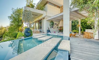 Espectacular casa mediterránea en Valle Escondido