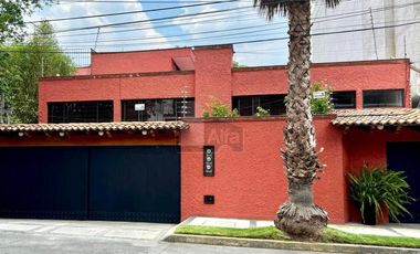Casa en renta o venta en Lomas de Tecamachalco