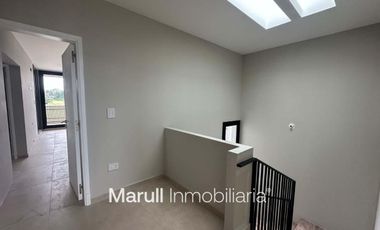 Duplex de categoria en La Luisita 3 dormitorios balcon a estrenar